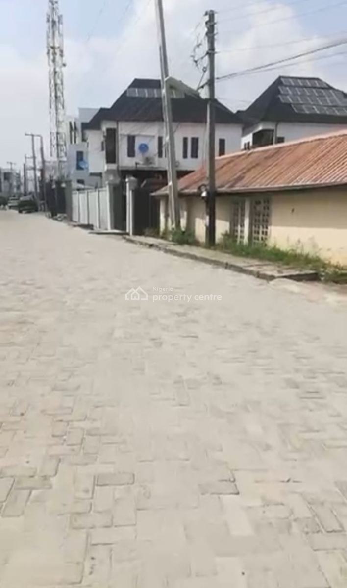 Land Measuring 676sqm with Demolishable Structure, Ologolo, Lekki, Lagos, Residential Land for Sale