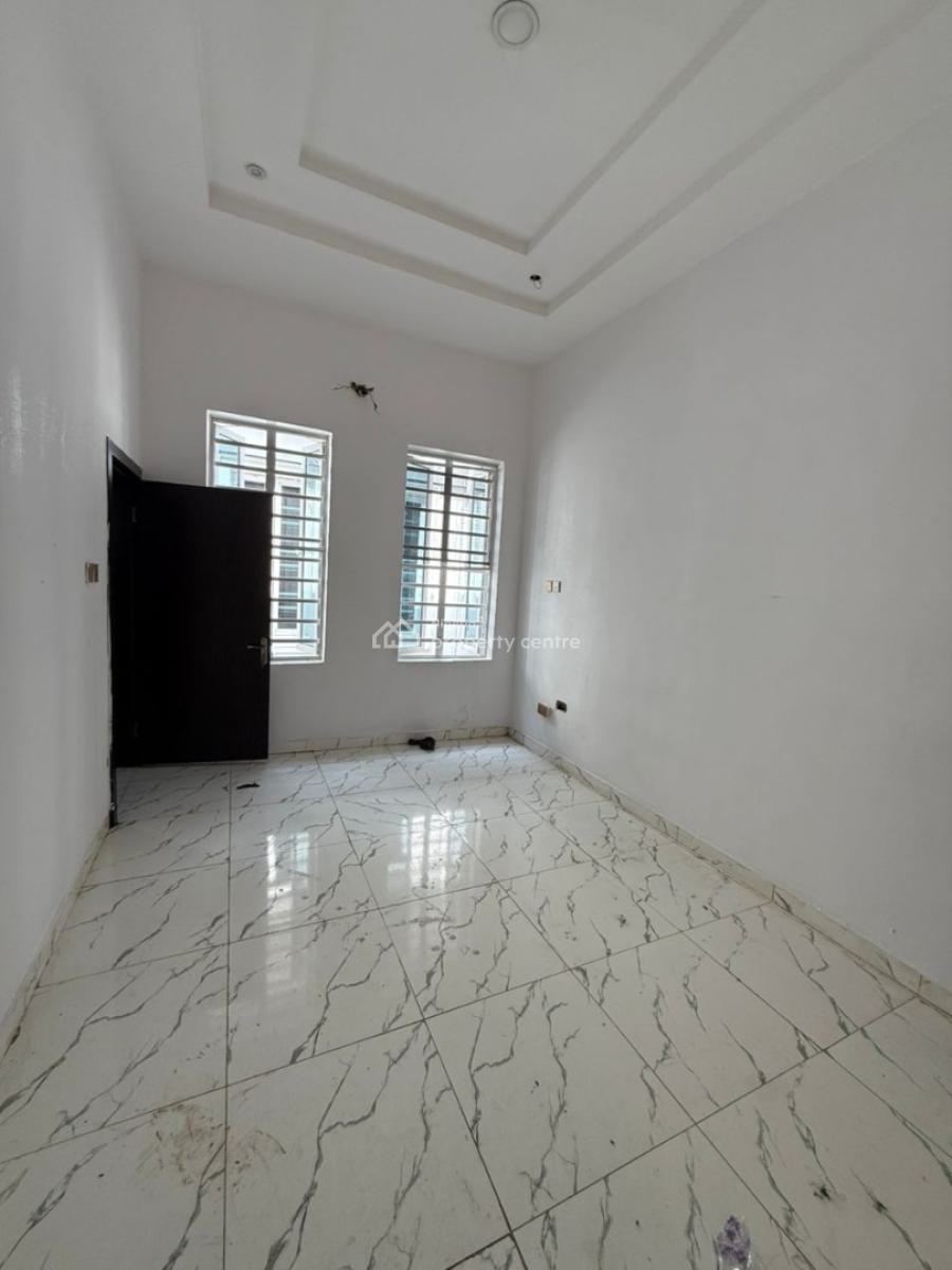 Spacious Semi Masters Upstairs Bedroom{ Video}, Orchid Road, Lekki, Lagos, Self Contain (single Rooms) for Rent