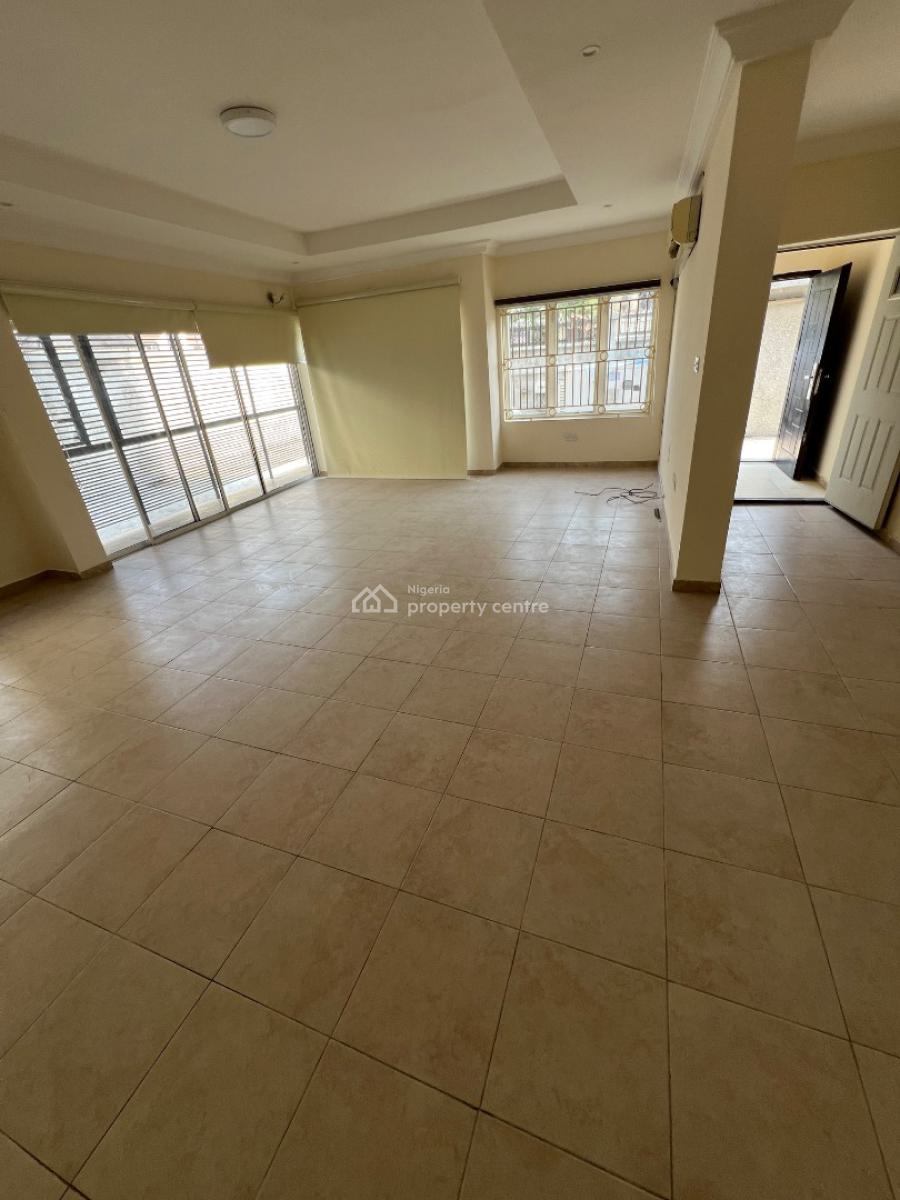 Spacious and Classic 3-bedroom Apartment with a Room Bq in Lekki., Lekki Phase 1, Lekki, Lagos, Flat / Apartment for Rent