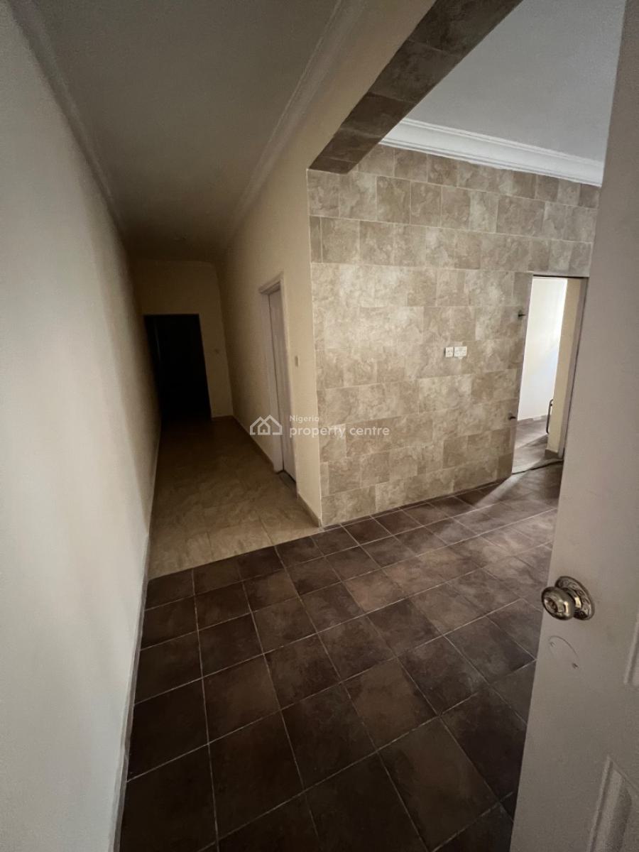 Spacious and Classic 3-bedroom Apartment with a Room Bq in Lekki., Lekki Phase 1, Lekki, Lagos, Flat / Apartment for Rent