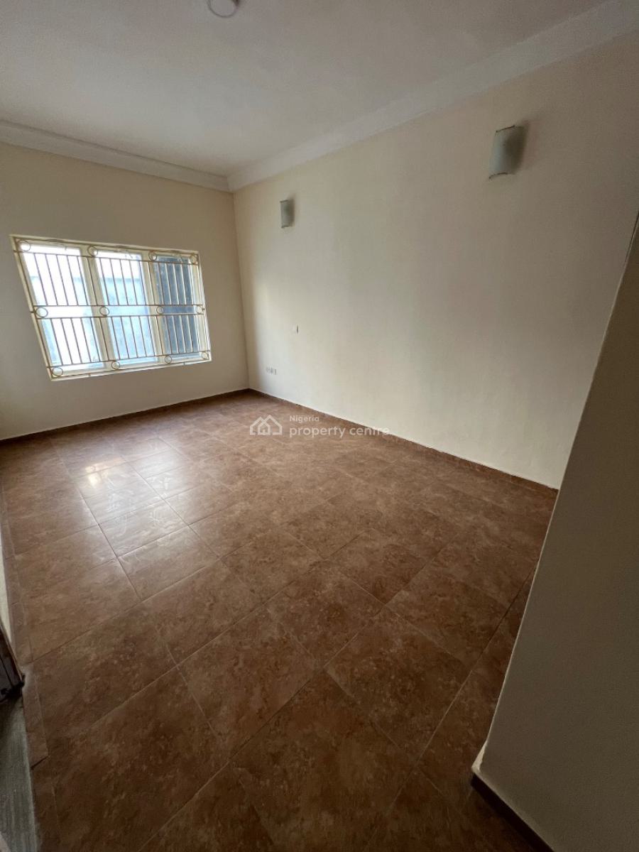 Spacious and Classic 3-bedroom Apartment with a Room Bq in Lekki., Lekki Phase 1, Lekki, Lagos, Flat / Apartment for Rent
