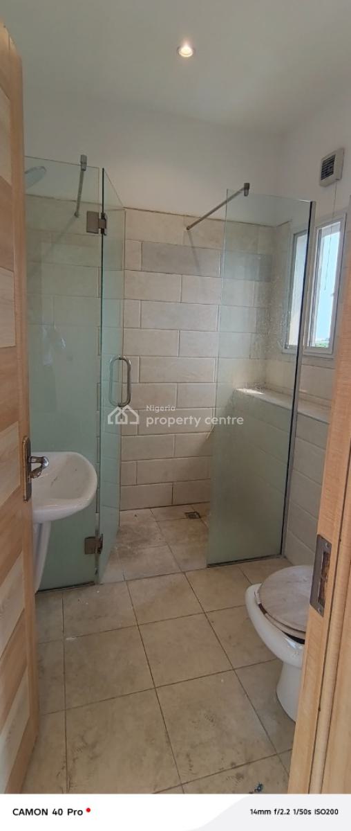 Spacious and Well Maintained, Oniru, Victoria Island (vi), Lagos, Flat / Apartment for Rent