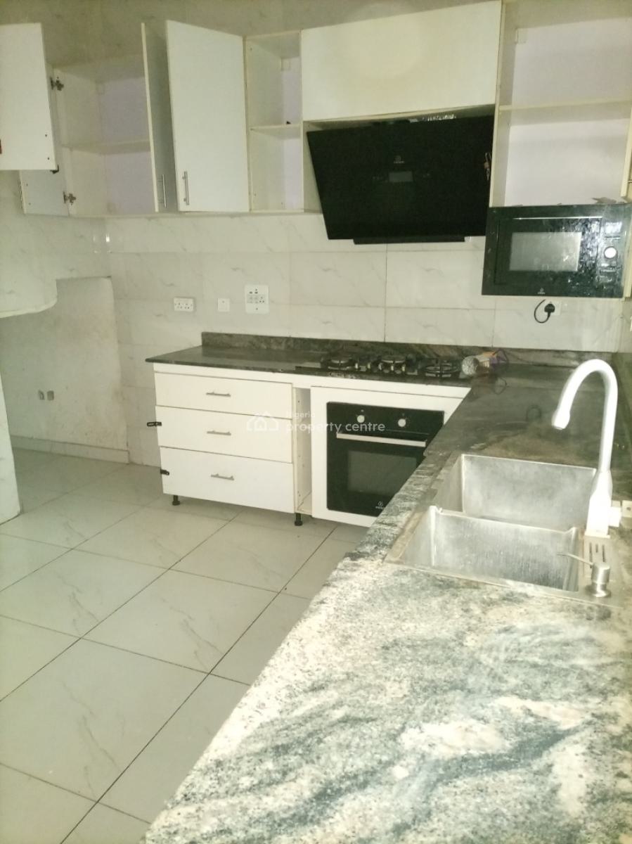 Compact Size Downstairs Bedroom Inside a Shared Duplex ., Emcel Garden Estate Orchid Road, Lekki, Lagos, Self Contain (single Rooms) for Rent