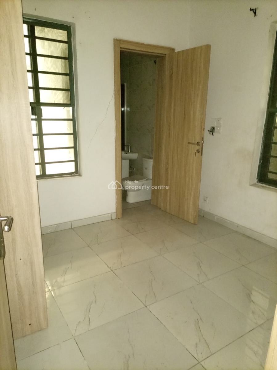 Compact Size Downstairs Bedroom Inside a Shared Duplex ., Emcel Garden Estate Orchid Road, Lekki, Lagos, Self Contain (single Rooms) for Rent