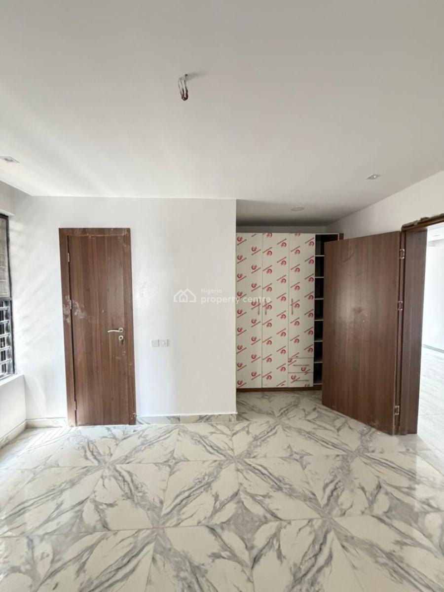 Luxury 2 Bedroom Apartment in a Strategic Location, Ologolo, Lekki, Lagos, Flat / Apartment for Sale