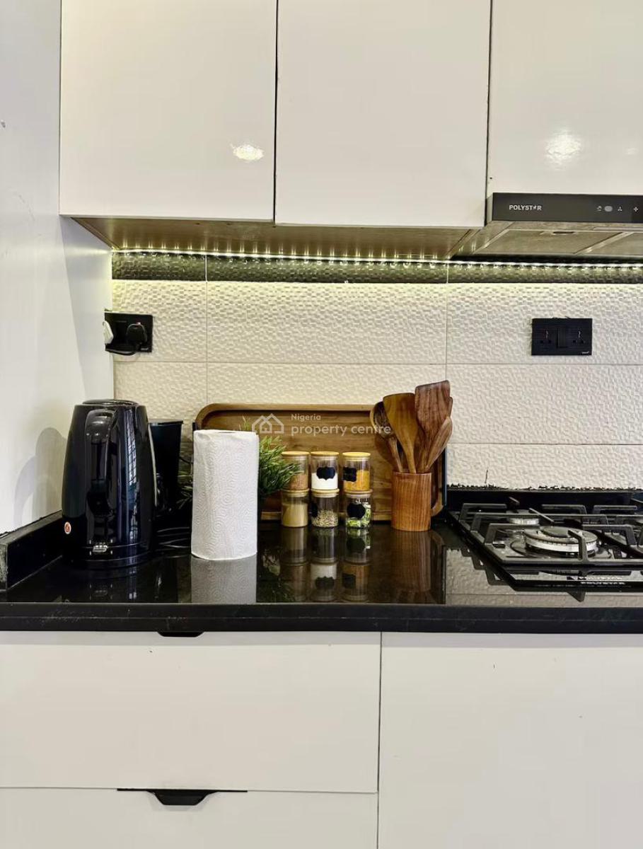 a Tastefully Finished Luxury 2-bedroom Apartment, Lekki Phase 1, Lekki, Lagos, Flat / Apartment Short Let