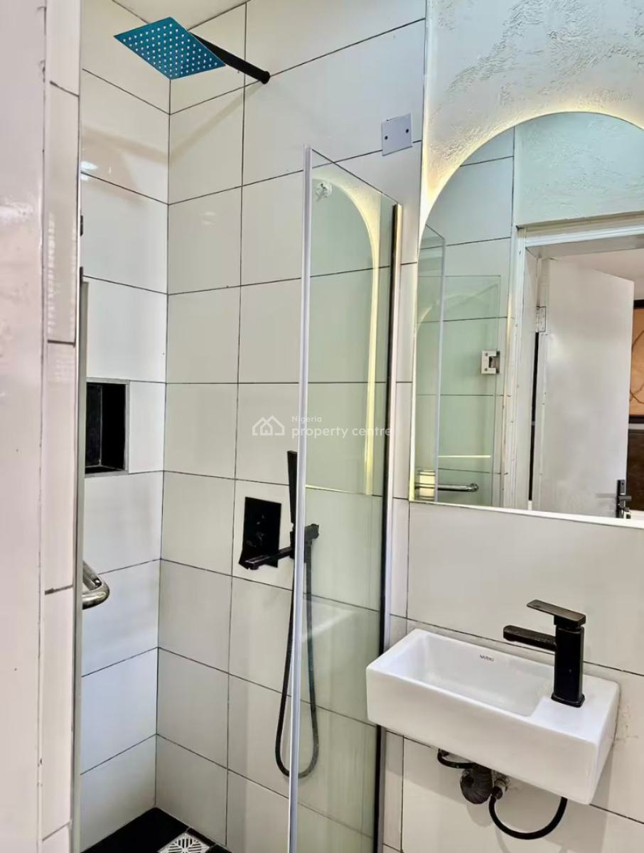 a Tastefully Finished Luxury 2-bedroom Apartment, Lekki Phase 1, Lekki, Lagos, Flat / Apartment Short Let