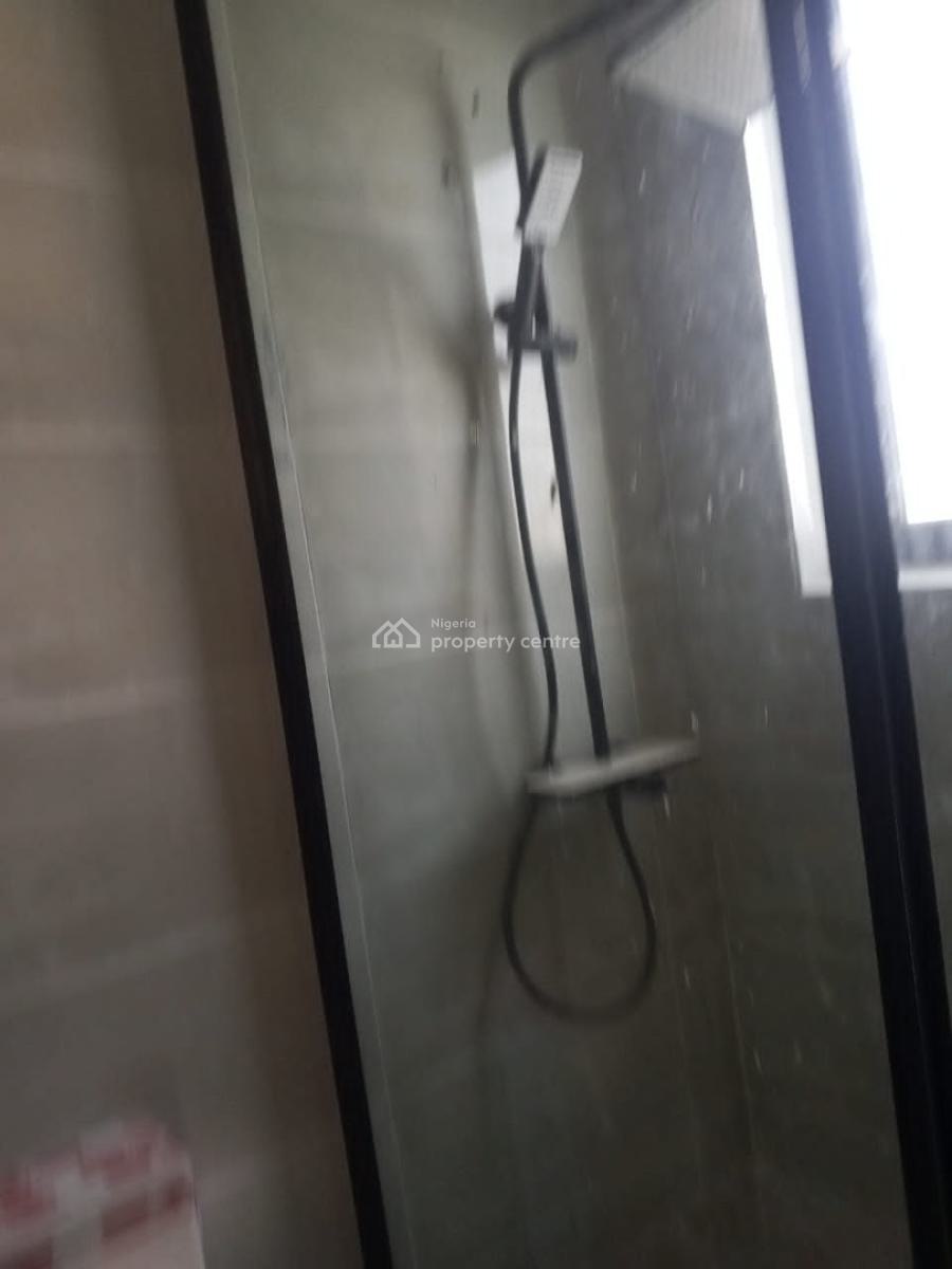 Brand New 3 Bedroom Condo with Lift and Carport, Lekki Phase 1, Lekki, Lagos, Flat / Apartment for Sale