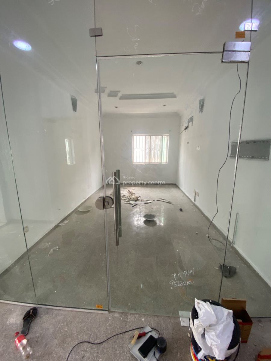Luxury Shop in a Prime Location, Off Admiralty Way, Lekki Phase 1, Lekki, Lagos, Shop for Rent