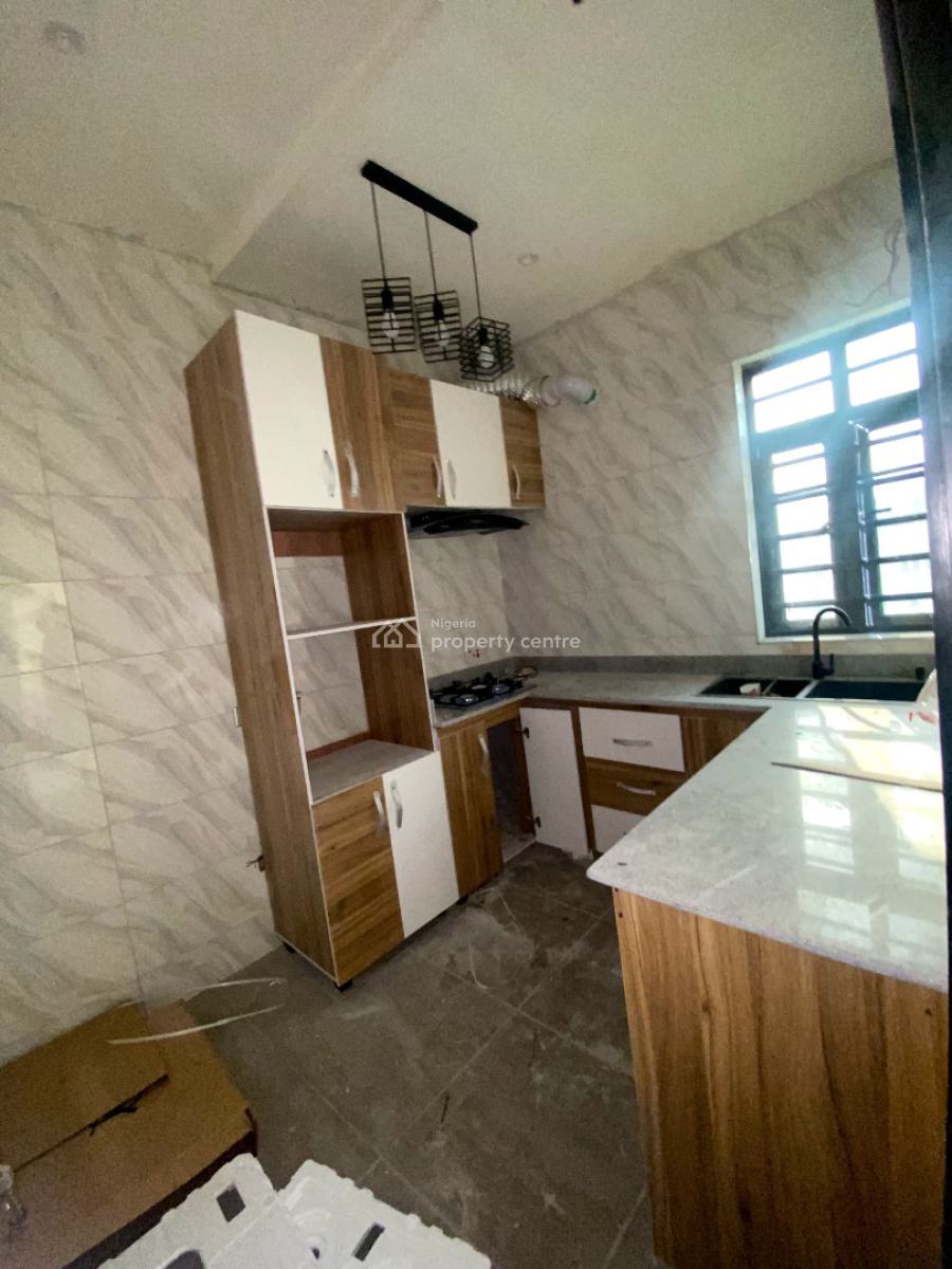 Lovely 2 Bedroom Apartment in a Secure Estate, Ajah, Lekki, Lagos, Flat / Apartment for Sale