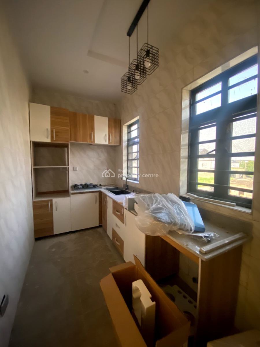 Lovely 2 Bedroom Apartment in a Secure Estate, Ajah, Lekki, Lagos, Flat / Apartment for Sale