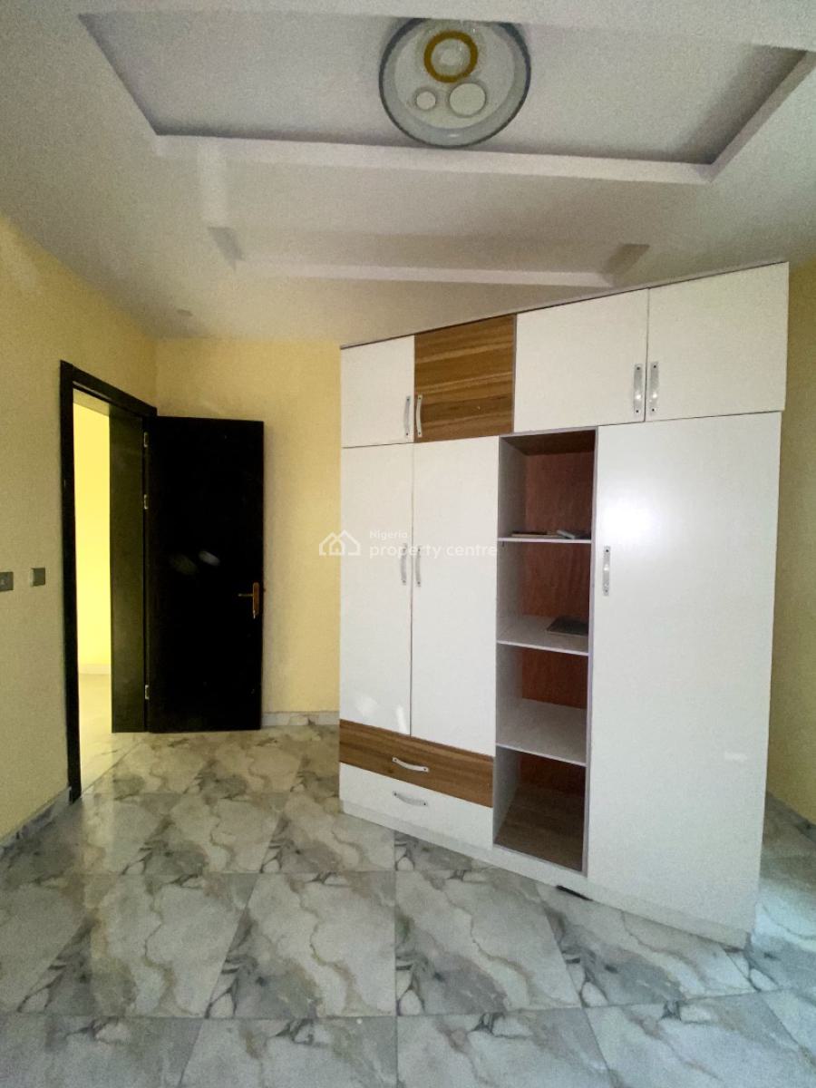 Lovely 2 Bedroom Apartment in a Secure Estate, Ajah, Lekki, Lagos, Flat / Apartment for Sale