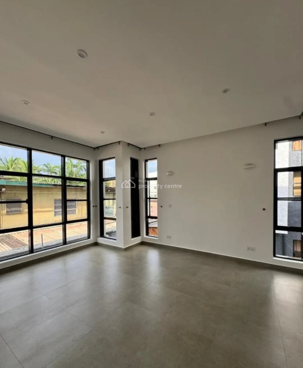 4, Victoria Island (vi), Lagos, Semi-detached Duplex for Rent