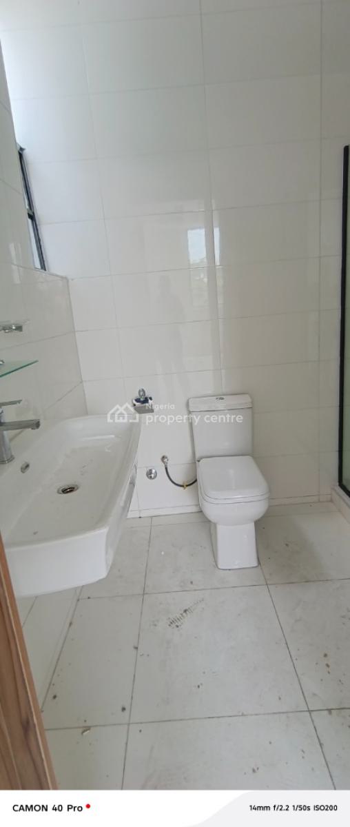 Beautifully Finished 2 Bedroom Flat, Lekki, Lagos, Flat / Apartment for Rent