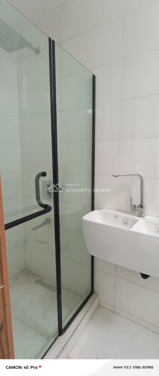 Beautifully Finished 2 Bedroom Flat, Lekki, Lagos, Flat / Apartment for Rent