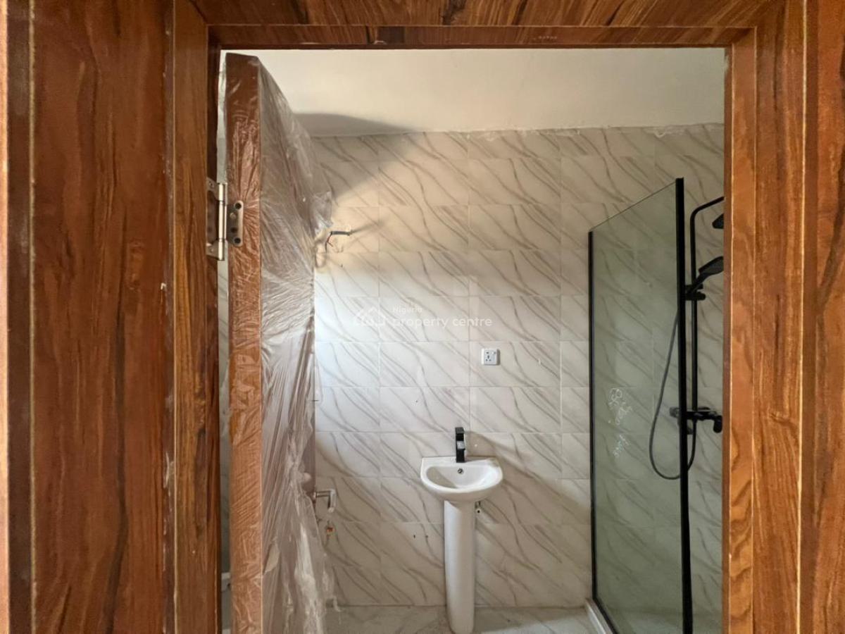 Brand New 2 Bedrooms Apartments, Ikota Villa Estate, Lekki, Lagos, Flat / Apartment for Sale