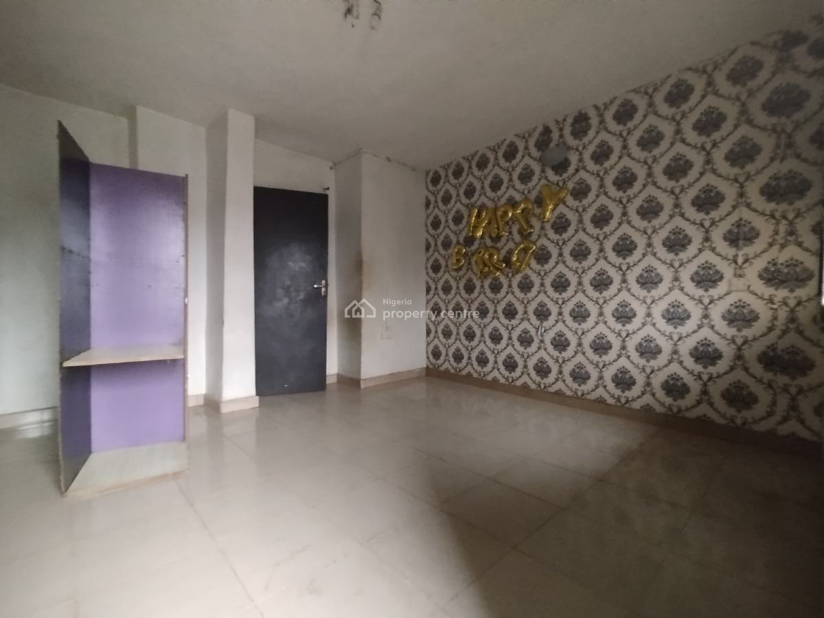 3 Bedroom Flat, Personal Prepaid Meter, Fences and Gated, Clean Water, Alapere, Ketu, Lagos, Flat / Apartment for Rent