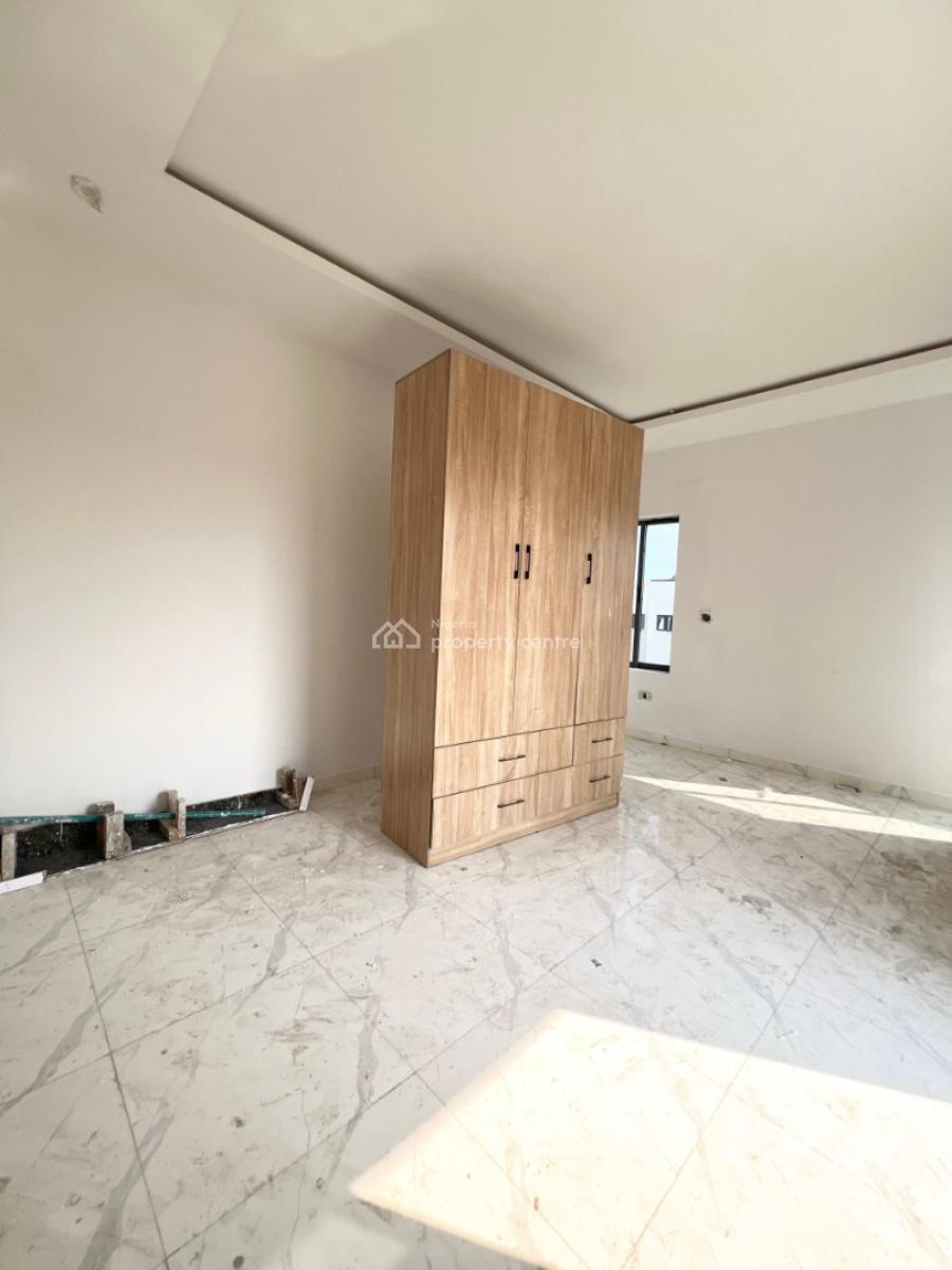 Luxury 2 Bedroom Flat with Swimming Pool at Lekki, Lagos, Ikate Elegushi Palace Road, Ikate Elegushi, Lekki, Lagos, Flat / Apartment for Sale