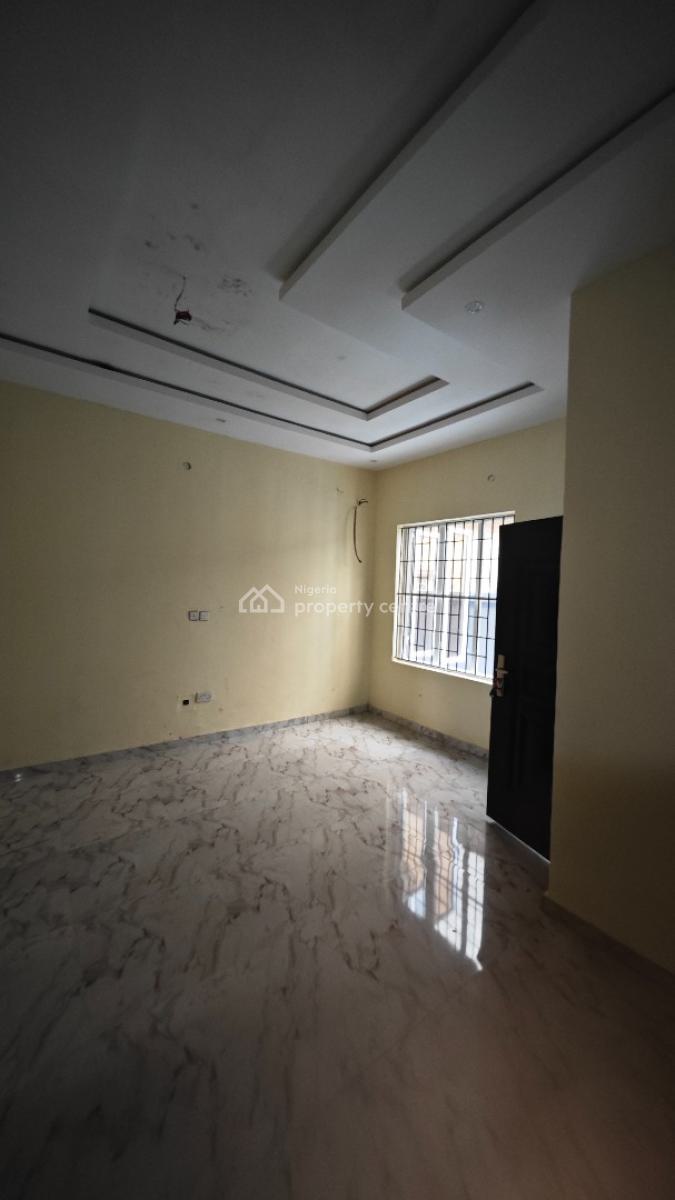 Newly Built 2 Bedrooms Flat, Off Freedom Way, Lekki Phase 1, Lekki, Lagos, Flat / Apartment for Rent