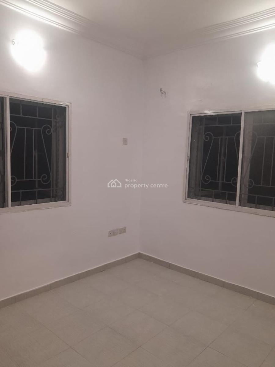 All Rooms Ensuite 3 Bedroom Flat in a Secure Estate  Location: Osapa, Osapa London, Lekki, Lagos, Flat / Apartment for Rent
