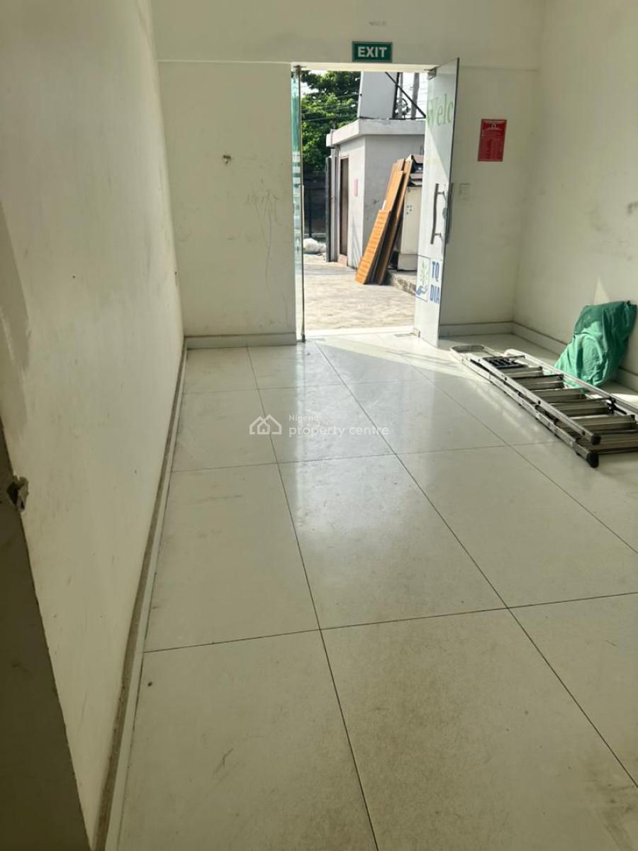 Spacious Commercial 5bedroom Duplex in Lekki Phase 1, Lekki Phase 1, Lekki Phase 1, Lekki, Lagos, Semi-detached Duplex for Rent