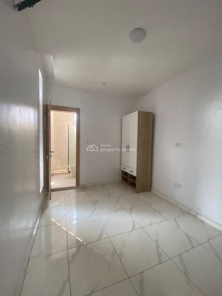 2 Bedroom Apartment, Ilasan, Lekki, Lagos, Flat / Apartment for Sale