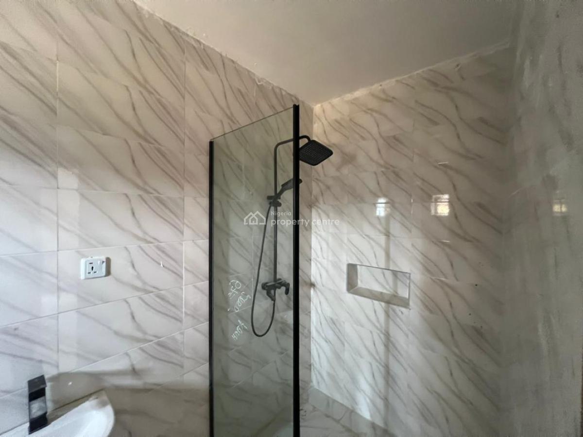 2 Bedroom Apartment, Ikota Villa, Ikota, Lekki, Lagos, Flat / Apartment for Sale