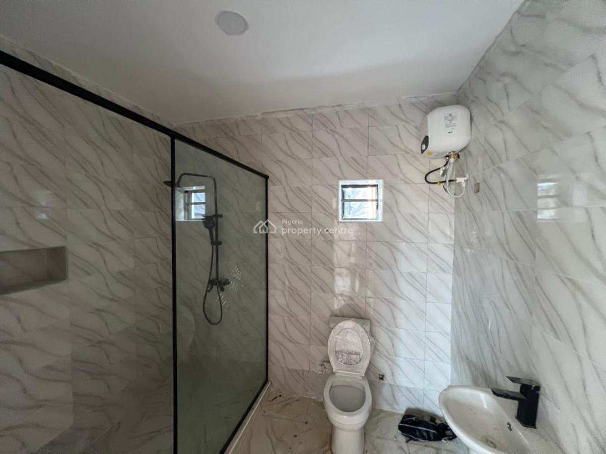 2 Bedroom Apartment, Ikota Villa, Ikota, Lekki, Lagos, Flat / Apartment for Sale