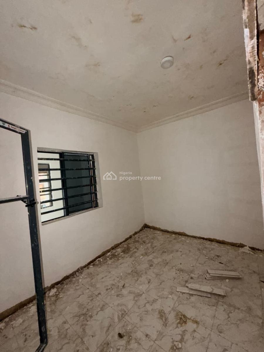 Morgan Apartment Is a Decent 17 Years Long Lease Apartment in Somolu,, 17 Years Lease in a Serene Environment Shomolo Lagos, Shomolu, Lagos, Flat / Apartment for Rent