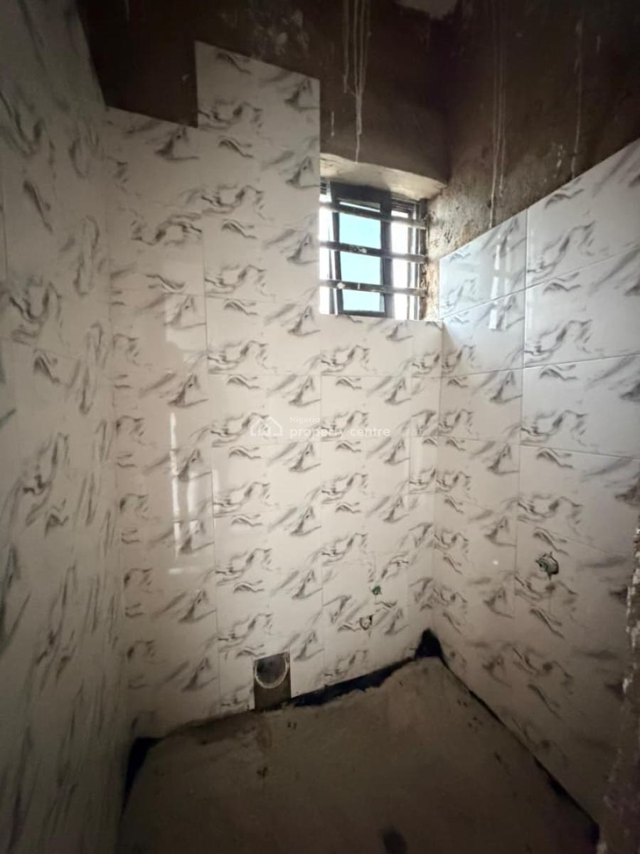 Morgan Apartment Is a Decent 17 Years Long Lease Apartment in Somolu,, 17 Years Lease in a Serene Environment Shomolo Lagos, Shomolu, Lagos, Flat / Apartment for Rent