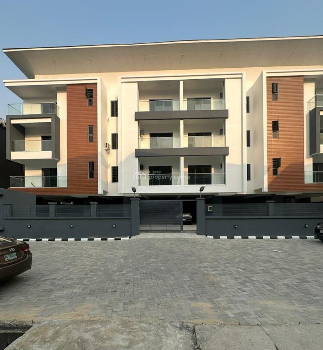Serviced 3-bedroom Apartment with Bq, Lekki Phase 1, Lekki, Lagos, Flat / Apartment for Rent