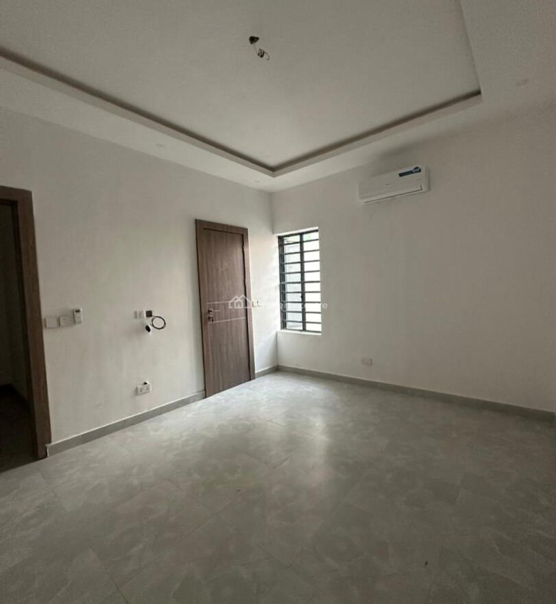 Serviced 3-bedroom Apartment with Bq, Lekki Phase 1, Lekki, Lagos, Flat / Apartment for Rent