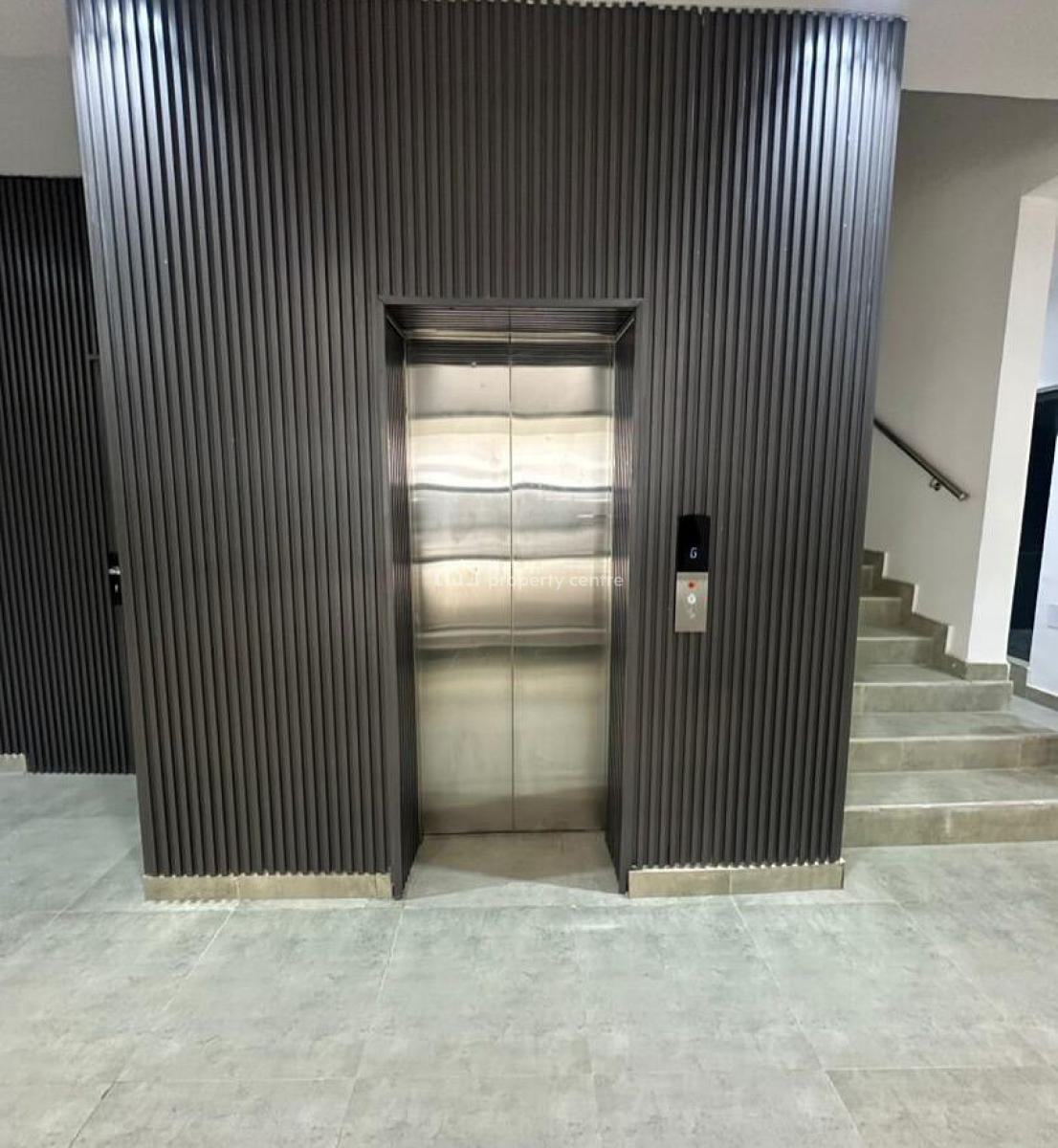 Serviced 3-bedroom Apartment with Bq, Lekki Phase 1, Lekki, Lagos, Flat / Apartment for Rent