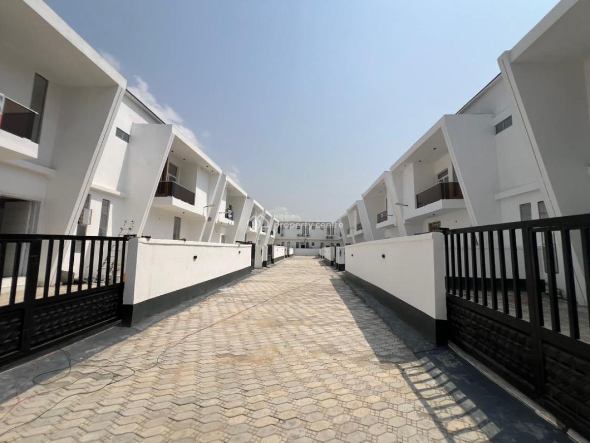 4 Bedroom Semi Detached Duplex, Ikota Villa, Ikota, Lekki, Lagos, Semi-detached Duplex for Sale