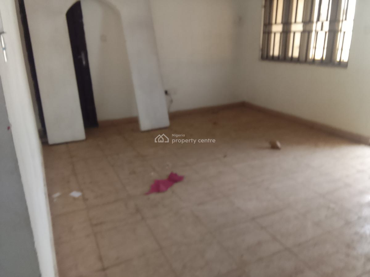 Two Bedrooms Flat, By Nicon Junction, Katampe (main), Katampe, Abuja, Flat / Apartment for Rent