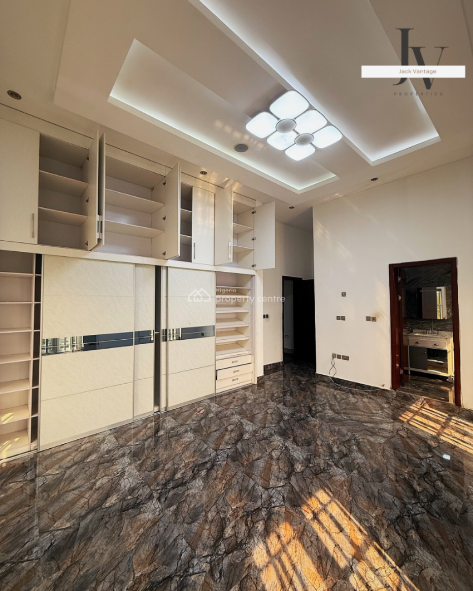 Executive 3-bedroom Apartment with Bq, Banana Island, Ikoyi, Lagos, Flat / Apartment for Rent