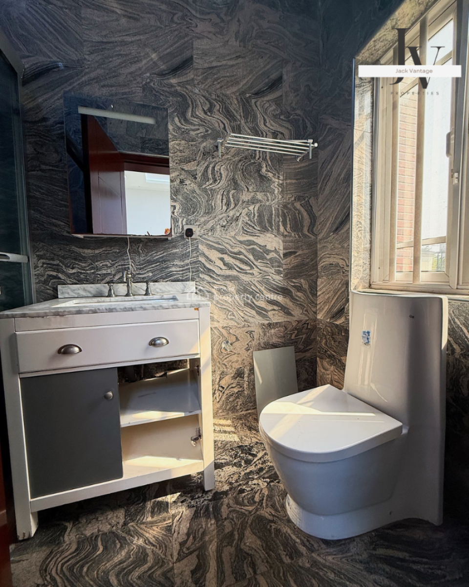 Executive 3-bedroom Apartment with Bq, Banana Island, Ikoyi, Lagos, Flat / Apartment for Rent