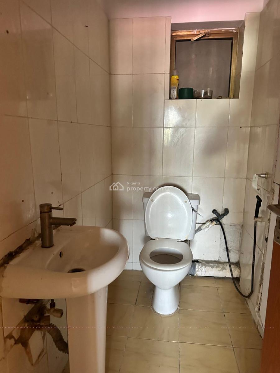 Service 3 Bedroom Flat with a Room Bq in Victoria Island, Off Odeku, Victoria Island (vi), Lagos, Flat / Apartment for Rent