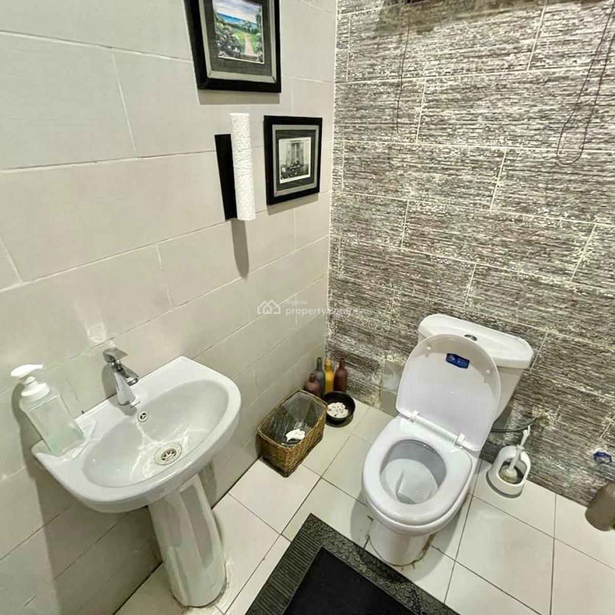 Luxury 5 Bedrooms Semi Detached Duplex,bq,inverter/gen, Self Compound, Serene and Well Secured Neighborhood Inside an Estate, Wuse 2, Abuja, Semi-detached Duplex for Sale