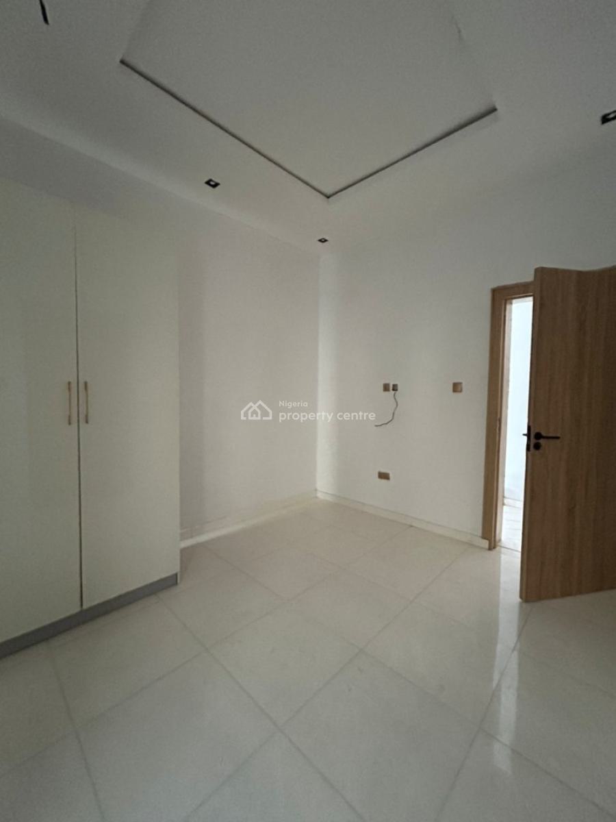 4-bedroom Semi-detached Duplex with Bq, Ologolo, Lekki, Lagos, Semi-detached Duplex for Sale