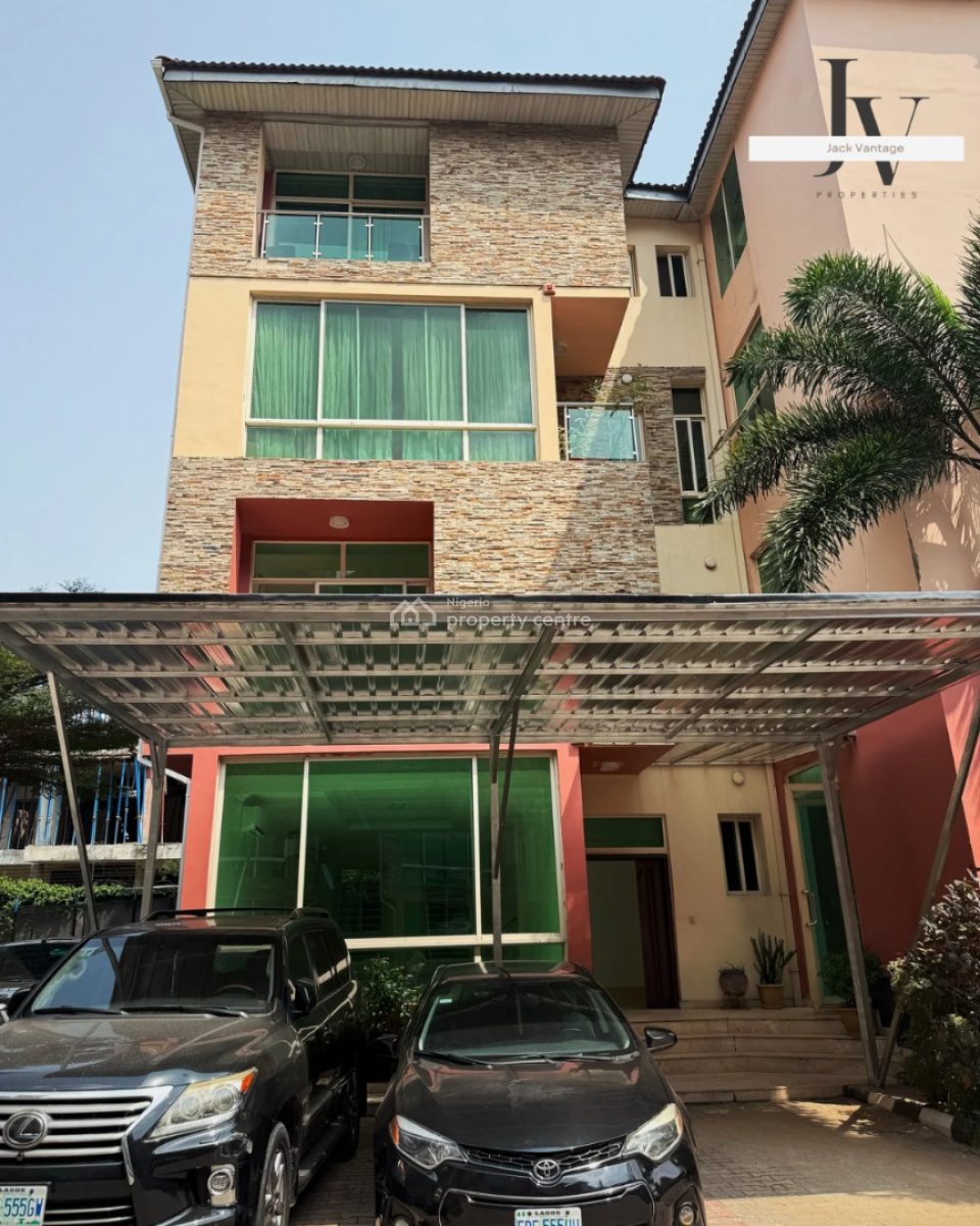 Newly Renovated 3-bedroom Maisonette + Bq --- Ikoyi, Old Ikoyi, Ikoyi, Lagos, Flat / Apartment for Rent