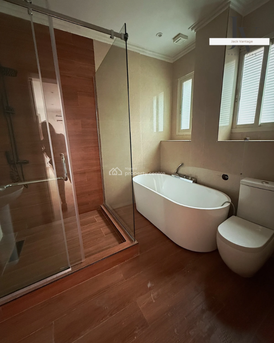 Newly Renovated 3-bedroom Maisonette + Bq --- Ikoyi, Old Ikoyi, Ikoyi, Lagos, Flat / Apartment for Rent