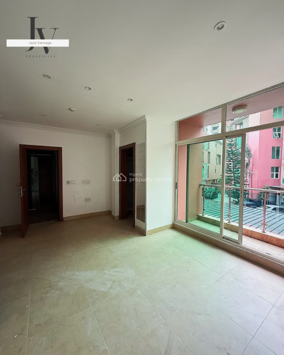 Newly Renovated 3-bedroom Maisonette + Bq --- Ikoyi, Old Ikoyi, Ikoyi, Lagos, Flat / Apartment for Rent