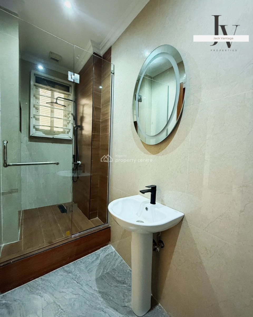 Newly Renovated 3-bedroom Maisonette + Bq --- Ikoyi, Old Ikoyi, Ikoyi, Lagos, Flat / Apartment for Rent