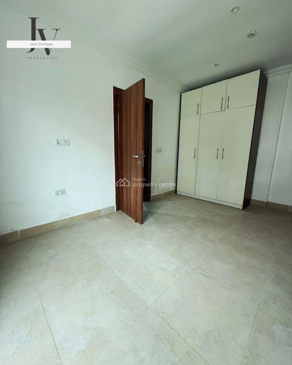Newly Renovated 3-bedroom Maisonette + Bq --- Ikoyi, Old Ikoyi, Ikoyi, Lagos, Flat / Apartment for Rent