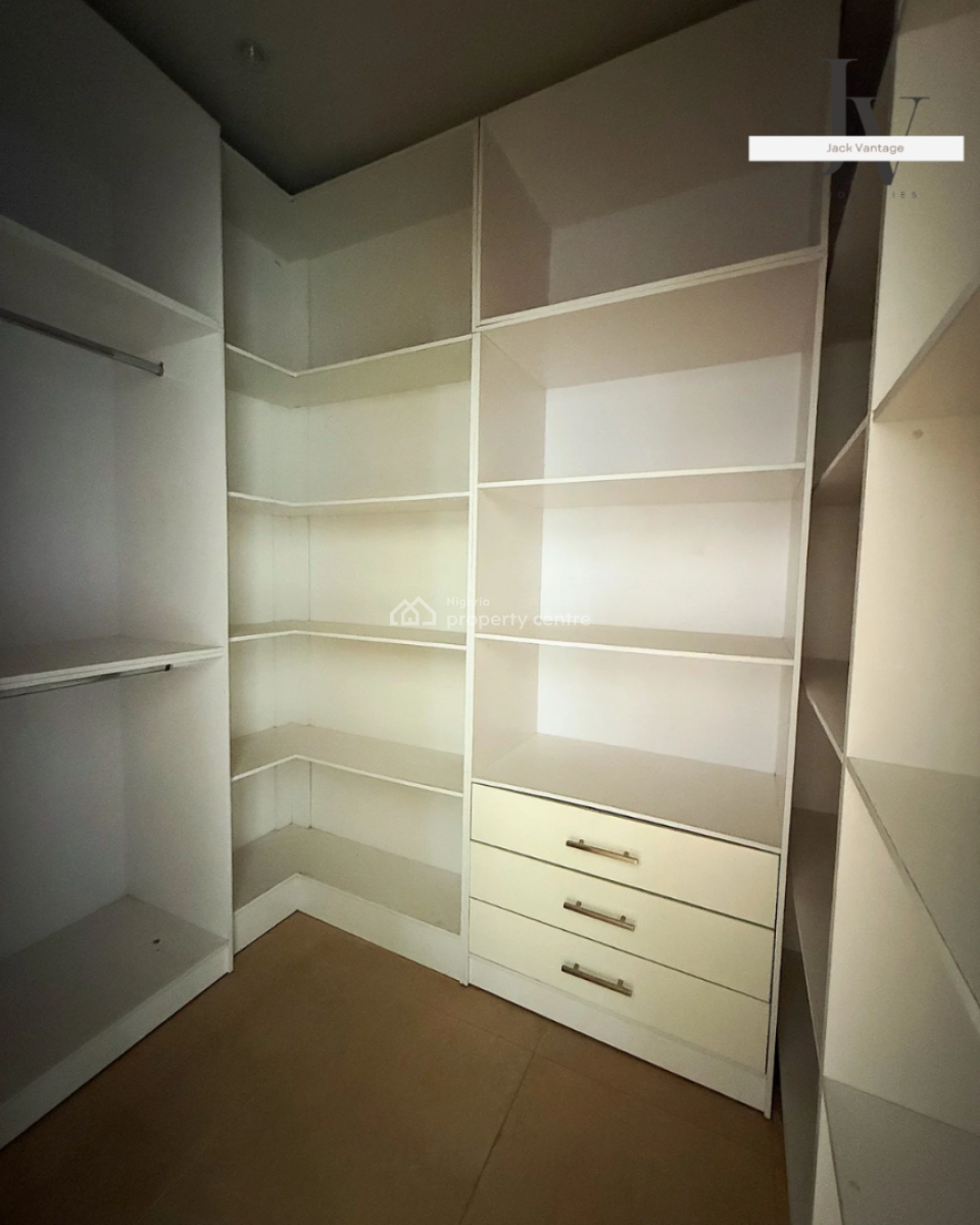 Newly Renovated 3-bedroom Maisonette + Bq --- Ikoyi, Old Ikoyi, Ikoyi, Lagos, Flat / Apartment for Rent