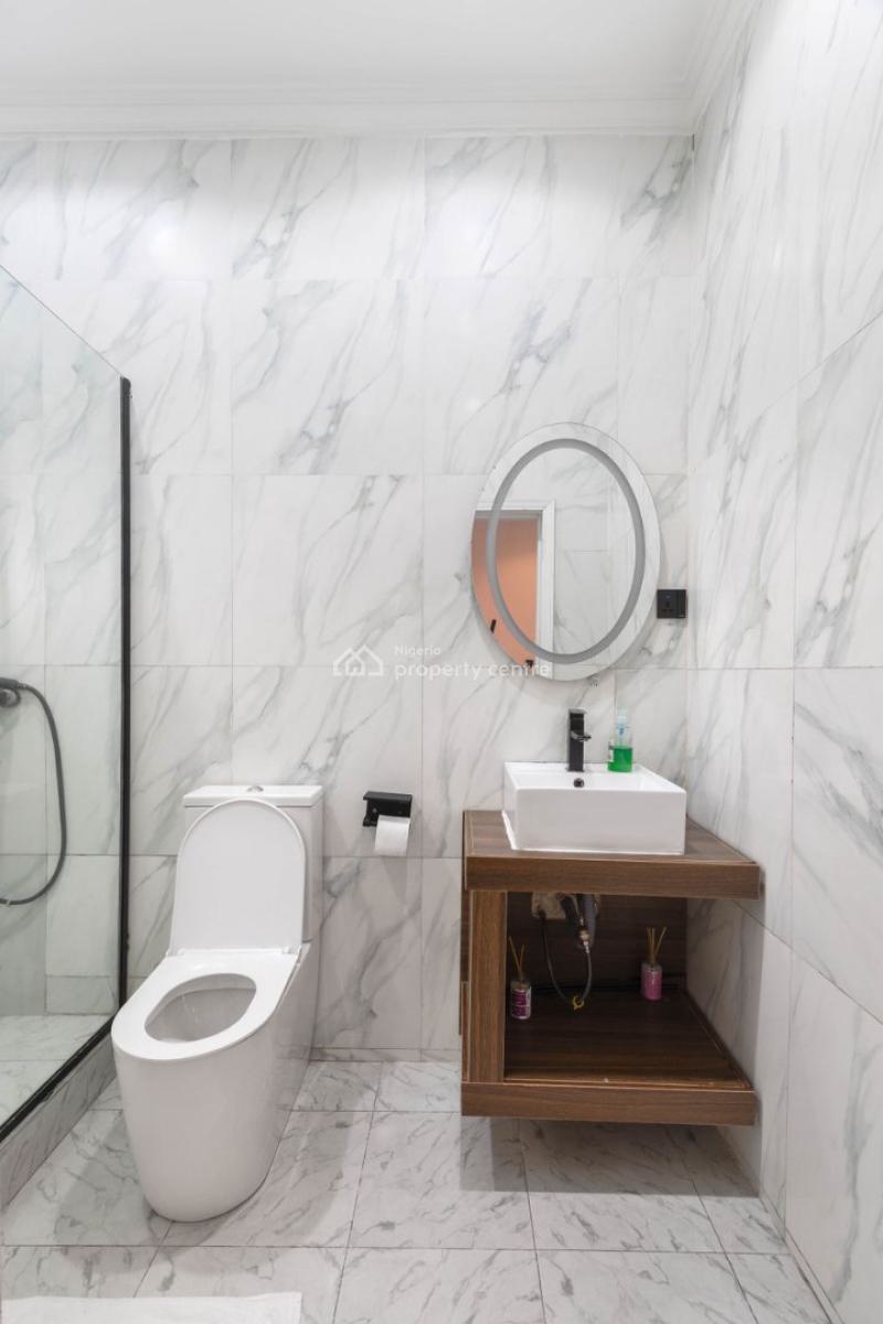 Six Units of 3 Bedroom Apartments, Lekki Phase 1, Lekki, Lagos, Flat / Apartment Short Let