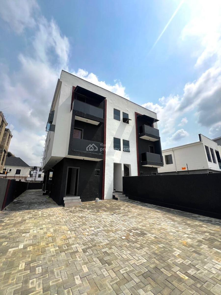 Exquisite Spacious 2 Bedroom Apartment, Ologolo, Lekki, Lagos, Flat / Apartment for Rent