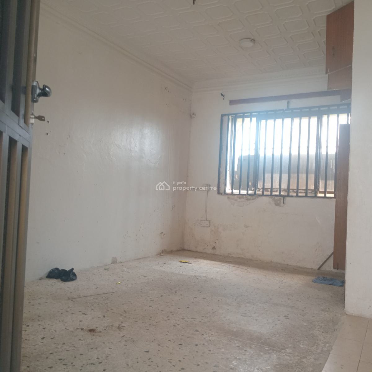 a Nice One Room Self Contain Apartment Within a Seren Estate, Ikeja Way, Dolphin Estate, Ikoyi, Lagos, Self Contain (single Rooms) for Rent