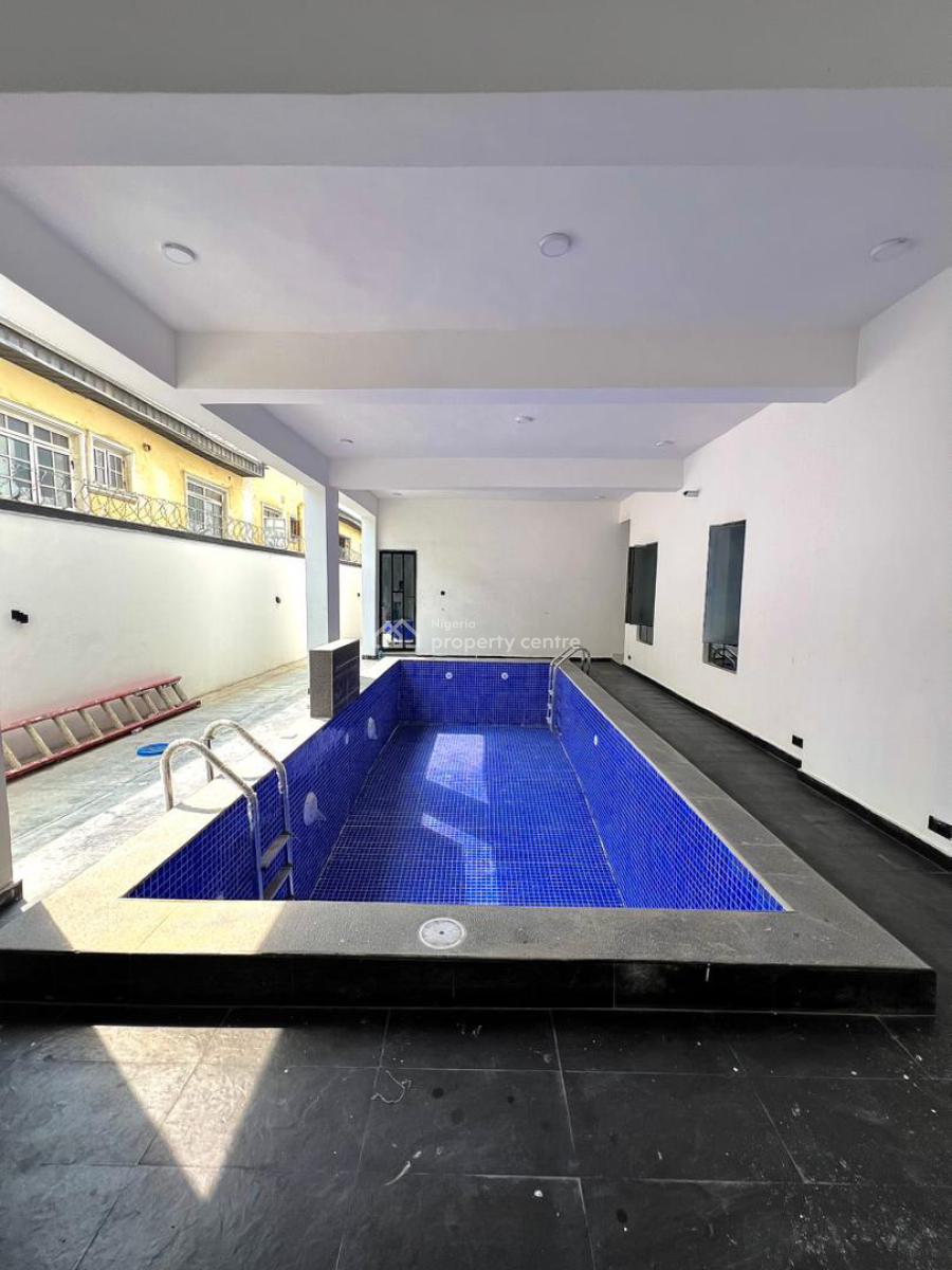 Spacious 2-bedroom Apartment with Elevator, Swimming Pool, and Gym, Ologolo, Lekki, Lagos, Flat / Apartment for Sale